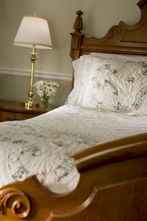 The Maple Leaf Inn Barnard Habitación foto