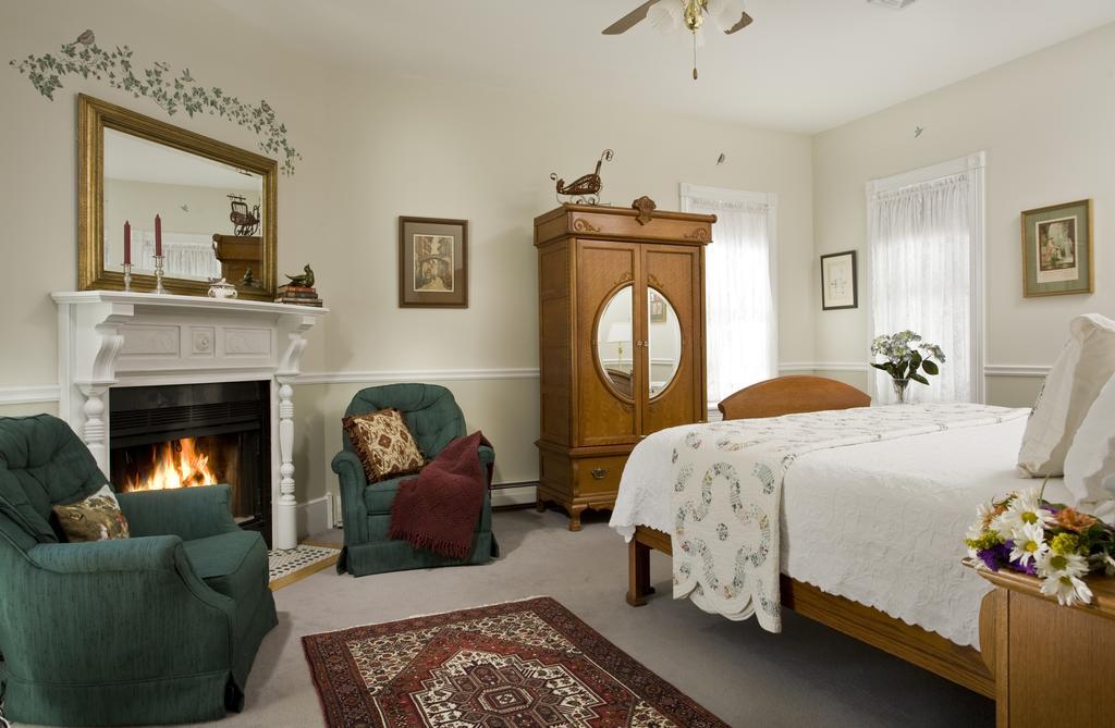 The Maple Leaf Inn Barnard Habitación foto